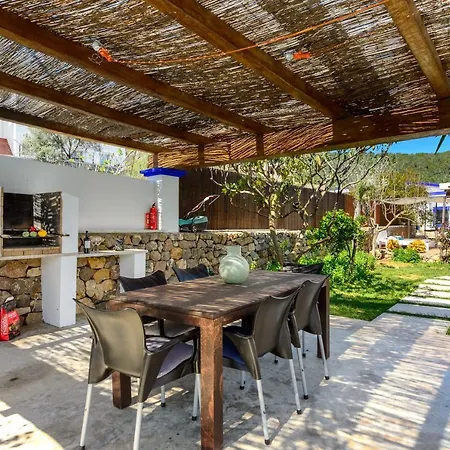 Cas Pla 33 * Sant Joan De Labritja